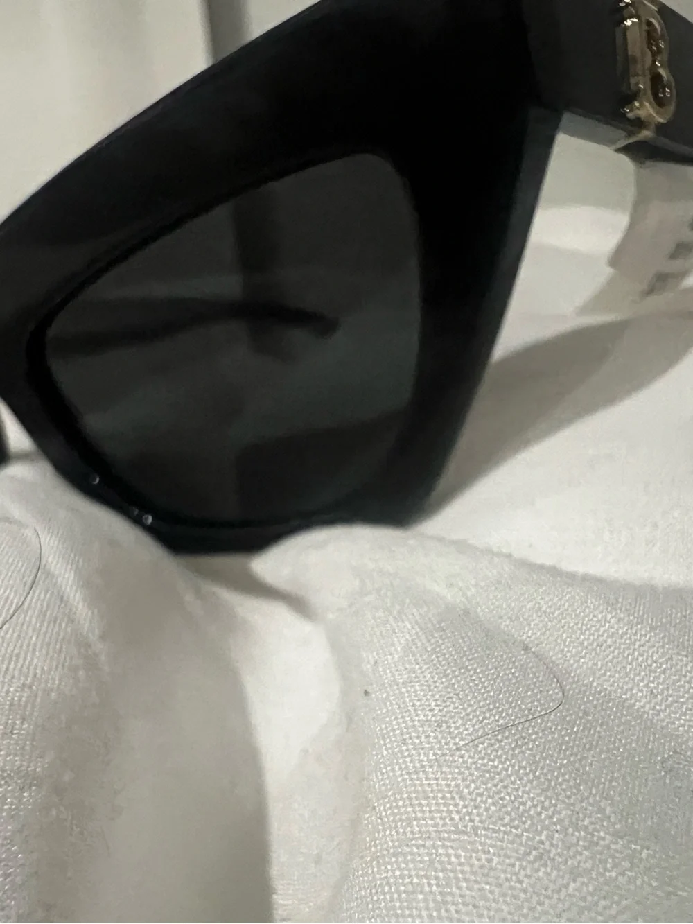 Burberry Black Cat-Eye Women's Sunglasses in